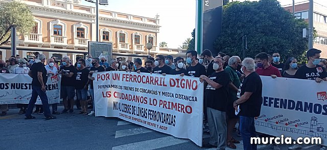 Movilizacin ciudadana para que no se cierren los trenes de cercanas Murcia-Lorca-guilas - 50