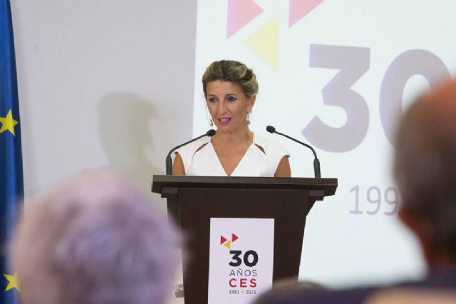 Yolanda Díaz llama a incorporar la sostenibilidad y la sensibilidad ecológica a la agenda de la negociación colectiva - 1, Foto 1