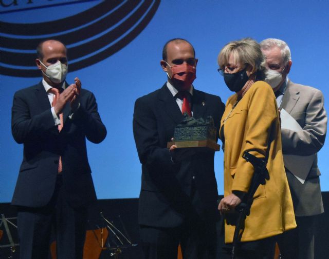 Siglo Futuro otorgó el premio Valores humanos y culturales a Elena Guijarro, decana de COACM - 1, Foto 1