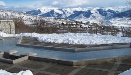 El Hotel Esquirol recomienda los baños termales de Llo y Dorres, como una actividad ideal para relajarse - 1, Foto 1