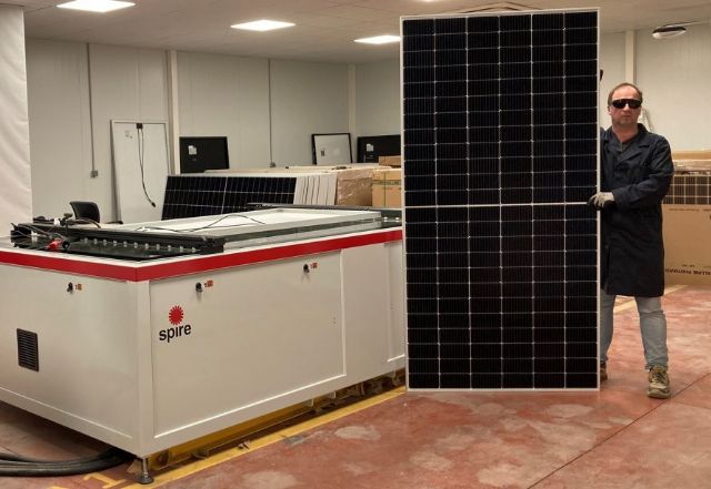 Spire Solar Iberia se sitúa entre los primeros laboratorios capaces de medir módulos fotovoltaicos grandes - 1, Foto 1