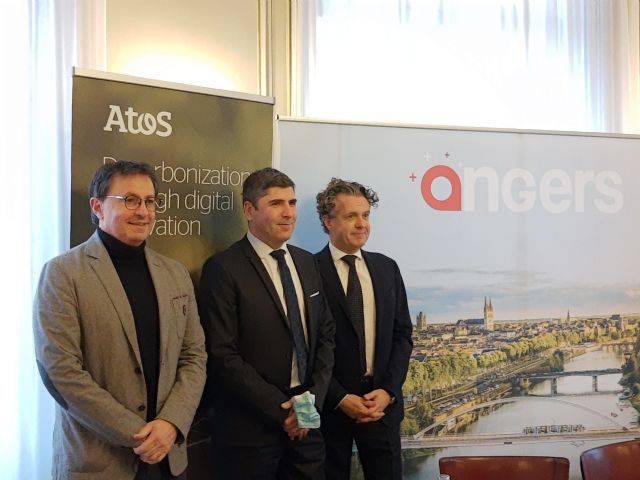 Atos lanza una nueva fábrica del futuro en Angers - 1, Foto 1