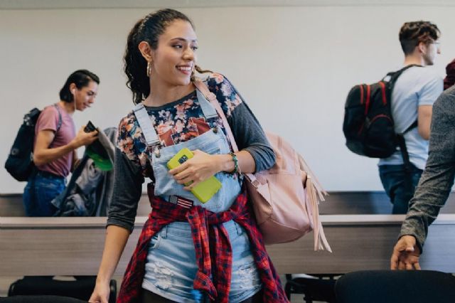 Más de 165.000 alumnos y alumnas han solicitado su beca en los cinco primeros días de la convocatoria para el curso 2022-2023 - 1, Foto 1