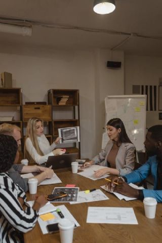 El empresario Carlos Enrique Verdugo Gazdik da las claves para tener un buen ambiente de trabajo - 1, Foto 1