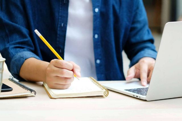 La agencia que ayuda a conseguir la excelencia académica, Grado y Máster - 1, Foto 1