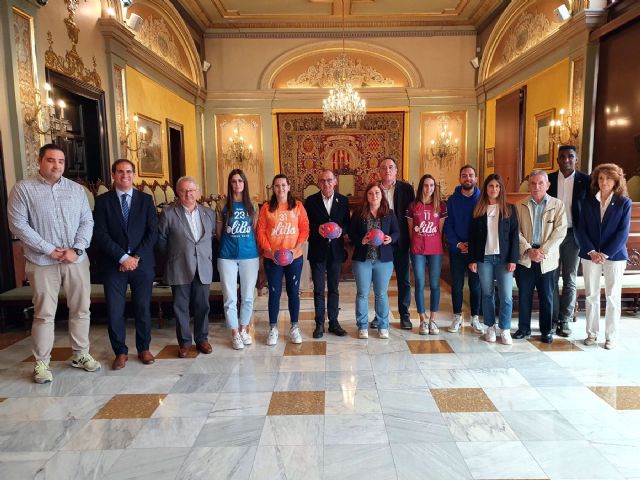 OliBa Green Beer patrocina al nuevo club Lleida Handbol Club - 1, Foto 1