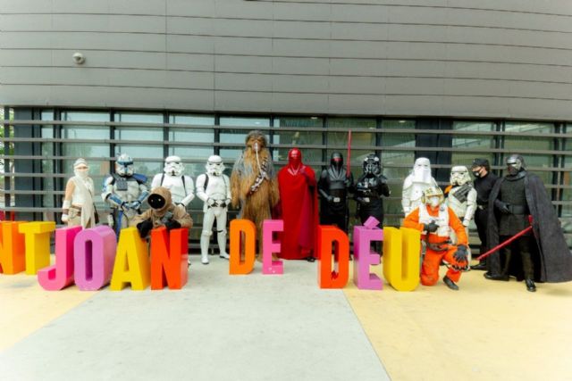 El Hospital Sant Joan de Déu recibe la visita de los personajes de Star Wars - 1, Foto 1