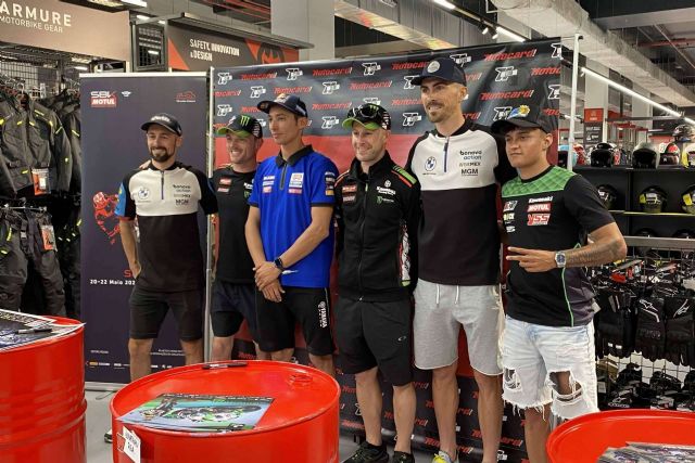 Jonathan Rea, Toprak Razgatlioglu y otras estrellas del Campeonato Mundial de Superbikes se han acercado a la tienda de Motocard en Lisboa - 1, Foto 1