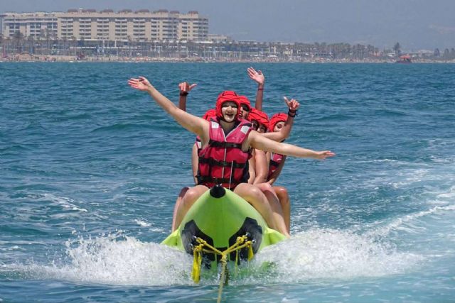 Disfrutar de la banana boat en Valencia con Rent jetski valencia - 1, Foto 1