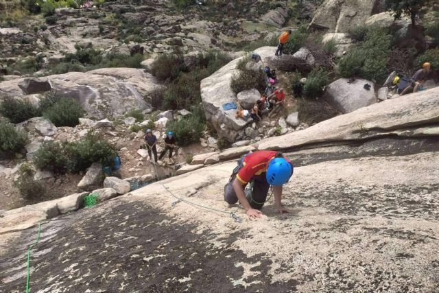 Madridadventours permite hacer el bautismo de escalada en Madrid con total seguridad - 1, Foto 1