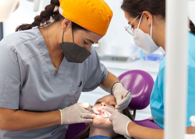 Dentistas para niños en Clínica Dentae Sevilla - 1, Foto 1