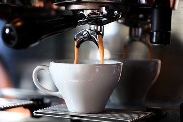 Casi la mitad de las quejas de los hosteleros españoles son relativas al incremento del precio del café - 1, Foto 1