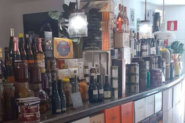 Los vinos ecológicos y la comida de proximidad, la apuesta del restaurante Vins i tapes Galileu - 1, Foto 1