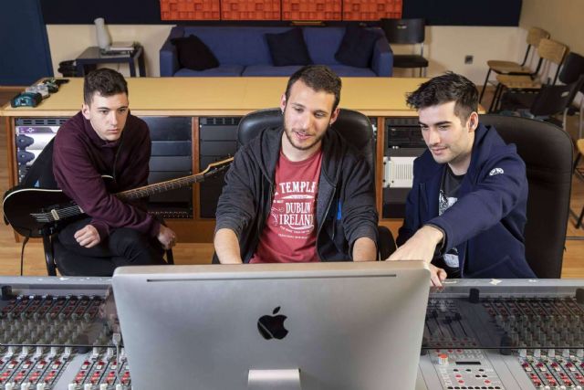 Más estudiantes cada vez se deciden por los estudios superiores de producción musical - 1, Foto 1