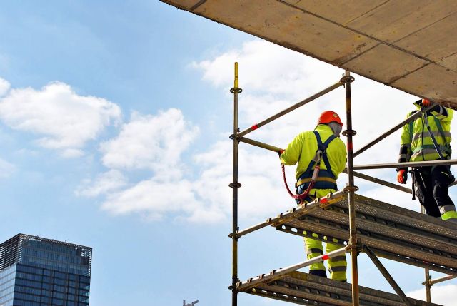 La escasez de mano de obra en la construcción y las ramificaciones legales a las que se enfrentan los contratistas - 1, Foto 1