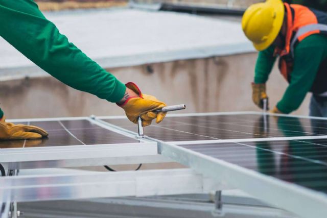 Ahorrar hasta un 70 % en la factura de la luz de la mano de Sol Valencia - 1, Foto 1