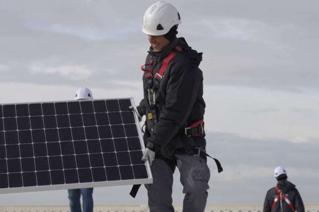 Ventajas de instalar paneles solares en un negocio con Alma Solar - 1, Foto 1