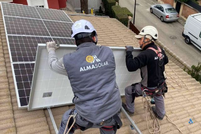 Los pilares que han permitido el crecimiento de la empresa de placas solares Alma Solar - 1, Foto 1