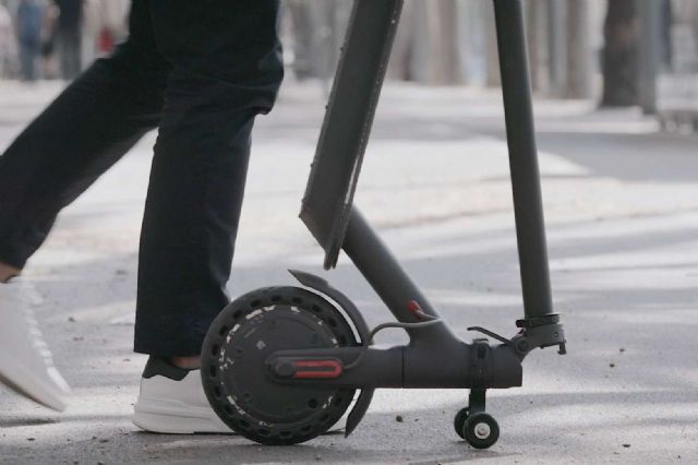 Facilitar el desplazamiento con el soporte para patinete eléctrico de Techmotion Electronics - 1, Foto 1