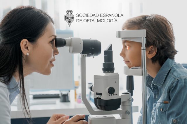 Las revisiones de los ojos deben ser realizadas por los médicos especialistas en Oftalmología - 1, Foto 1