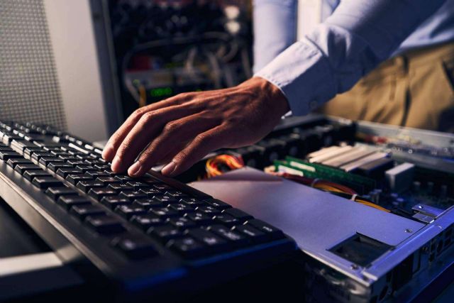 Por qué es importante realizar auditorías de ciberseguridad en empresas, de la mano de Perito Colegiado - 1, Foto 1