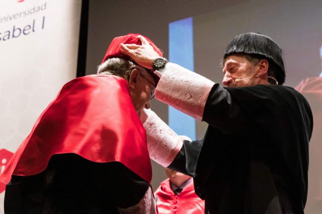 Javier Delgado Barrio investido Primer Doctor Honoris Causa de la Universidad Isabel I - 1, Foto 1