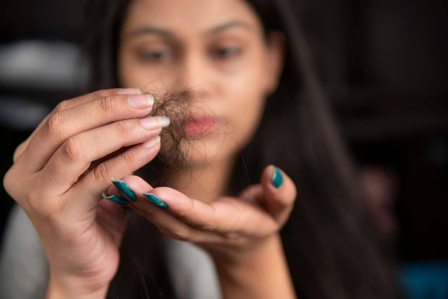 Combatir la caída de pelo con el tratamiento de Plasma Rico en Plaquetas (PRP) de Élite Capilar - 1, Foto 1