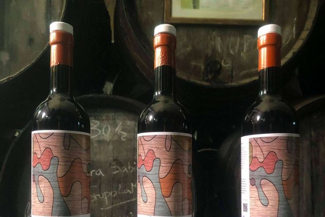 Producción de vino ecológico en España, con Bodegas Robles - 1, Foto 1