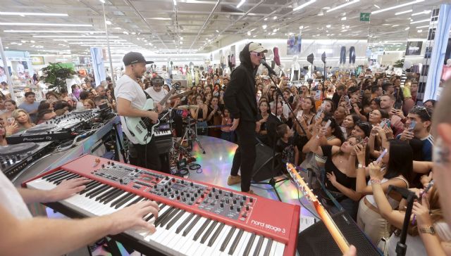 Más de 30.000 personas visitaron la tienda del futuro en el Lefties Weekend Festival   - 1, Foto 1