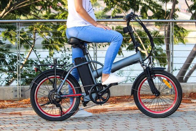 Las bicicletas eléctricas de Emotobike permiten recorrer la ciudad y ahorrar gasolina - 1, Foto 1