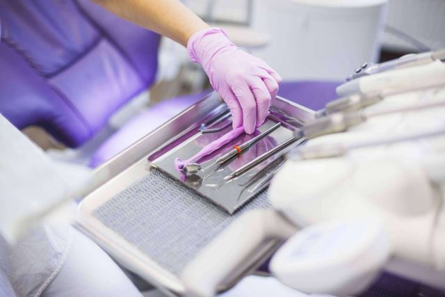 Los turistas que viajan para realizarse tratamientos dentales son acogidos en la Clínica Dental Delgado - 1, Foto 1