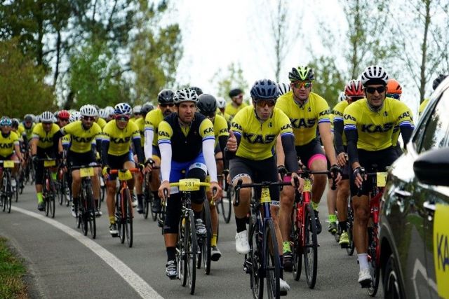 Más de 300 ciclistas inscritos en la marcha cicloturista solidaria de KAS en Vitoria - 1, Foto 1