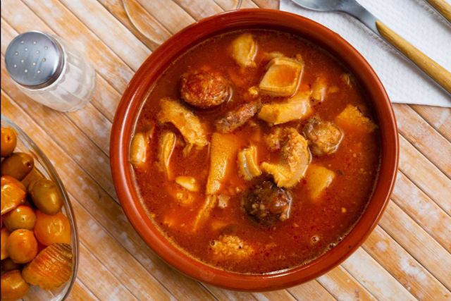 Uno de los restaurantes más destacados de Madrid para degustar los callos a la madrileña es Casa Ricardo - 1, Foto 1