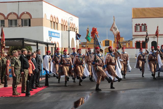 La ministra de Defensa visita a los Regulares y a la Legión en Ceuta - 1, Foto 1