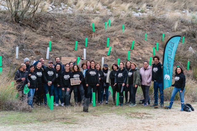 Herbalife Nutrition y el Real Betis reforestan un bosque en Pozuelo de Alarcón (Madrid) - 1, Foto 1