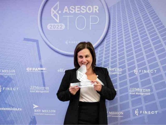 La compañía SafeBrok logra que una de sus gestoras patrimoniales se alce con el premio Asesor Top 2022 - 1, Foto 1