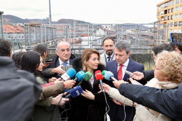 Raquel Sánchez anuncia la adjudicación de las obras de la nueva estación ferroviaria internacional de Irun antes de fin de año - 1, Foto 1