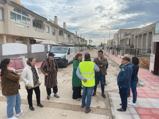 El Ayuntamiento invierte 530.000 euros para renovar los servicios urbanísticos del barrio Los Girasoles, en San Javier - 1, Foto 1