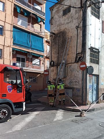 El 112 ha gestionado un total de 120 incidentes provocados por las fuertes rachas de viento - 1, Foto 1