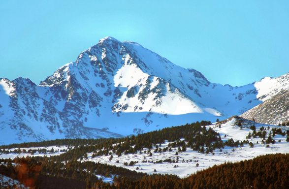 Hotel Esquirol: La ascensión al Pic del Carlit es una de las principales rutas para los amantes del excursionismo - 1, Foto 1