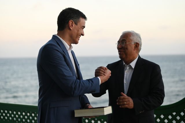 Pedro Sánchez y António Costa visitan la Casa Museo de José Saramago en Lanzarote - 1, Foto 1