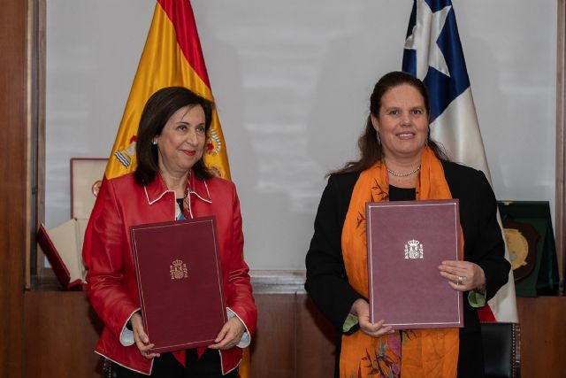 Margarita Robles recibe a la ministra de Defensa Nacional de Chile - 1, Foto 1