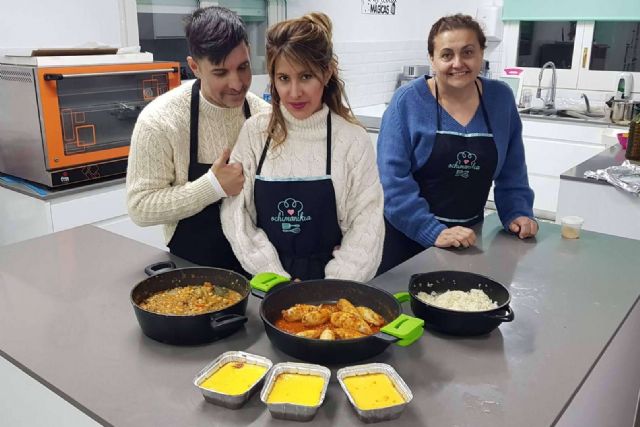 Escuela de cocina tradicional en Barcelona para niños y adultos, Ochimanikia - 1, Foto 1