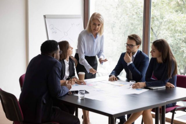 La mujer en el paradigma actual de los negocios - 1, Foto 1