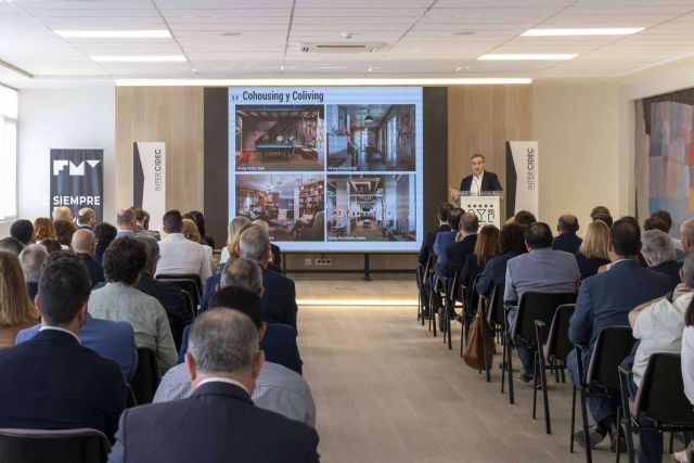 La Feria del Mueble Yecla (FMY) inaugura su renovada sala de conferencias - 1, Foto 1