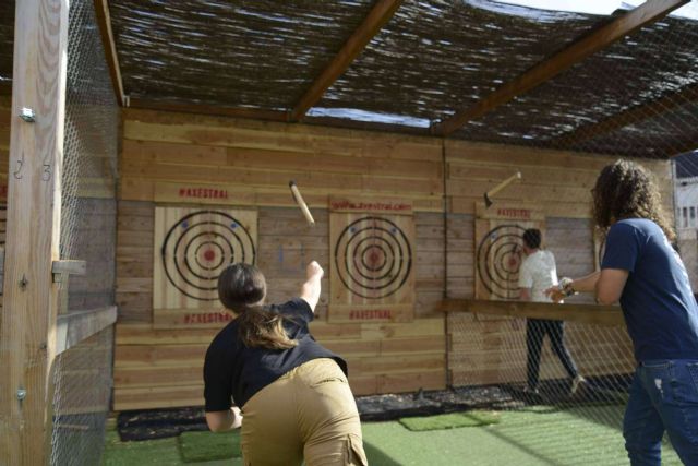 Jugar en equipo y de forma individual con el tiro con hacha de Axestral - 1, Foto 1