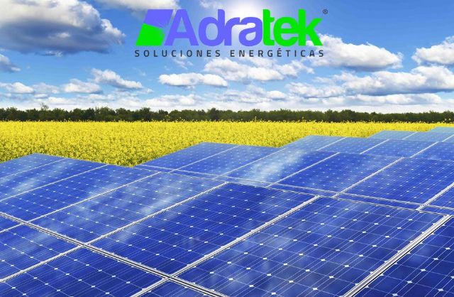 El papel de las placas solares en la transición hacia una economía verde por ADRATEK - 1, Foto 1