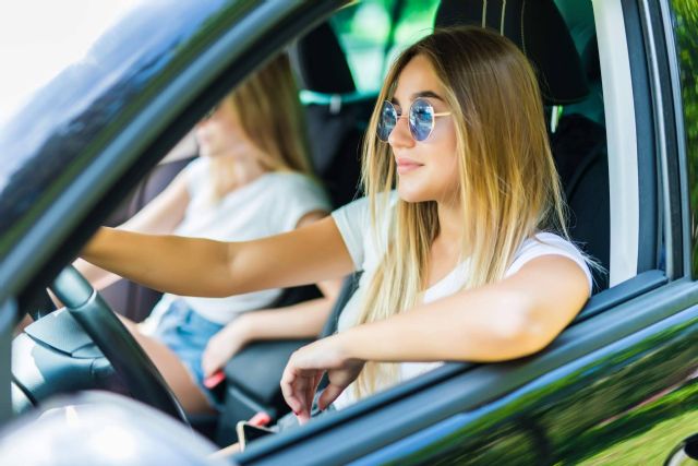 Alquilar un Ferrari es la alternativa elegida por cada vez más personas que quieren disfrutar de la velocidad, por Rent Car Deluxe - 1, Foto 1