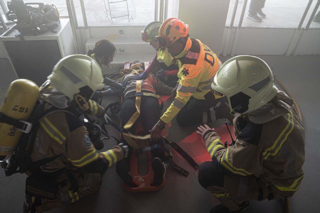 Más de 150 profesionales participan en un ejercicio práctico de emergencias en la discoteca Bataplán de San Sebastián - 1, Foto 1