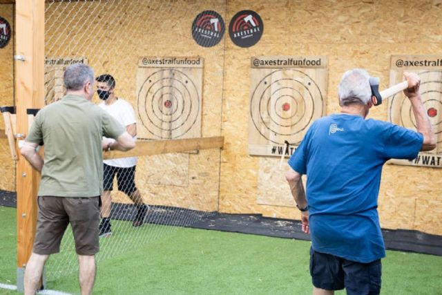 Axe throwing (lanzamiento de hachas); diversión y emoción garantizadas con la Franquicia Axestral - 1, Foto 1